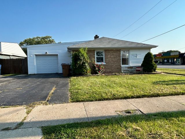 4000 W 107th Street, Oak Lawn, IL 60453
