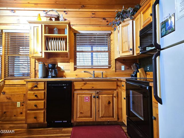 1580 Walt Price Road, Sevierville, TN 37876