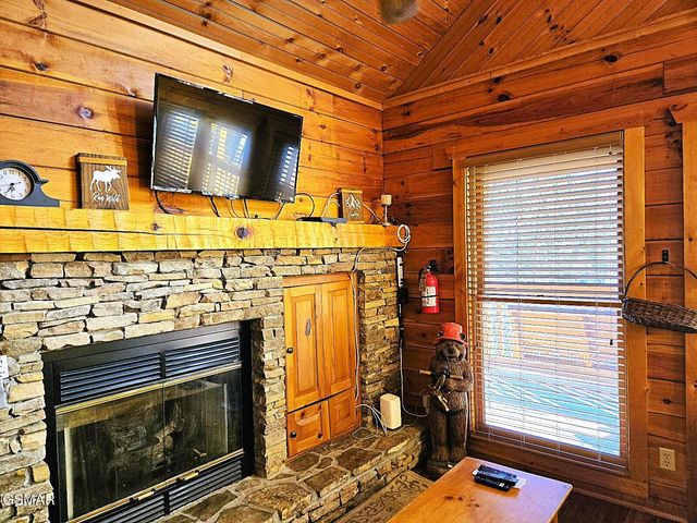 1580 Walt Price Road, Sevierville, TN 37876