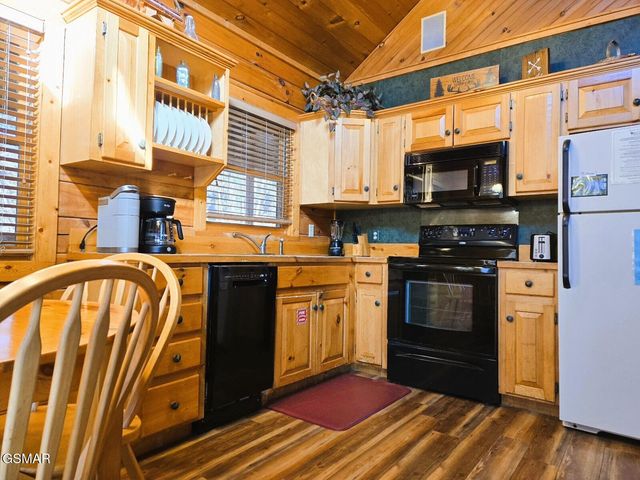 1580 Walt Price Road, Sevierville, TN 37876