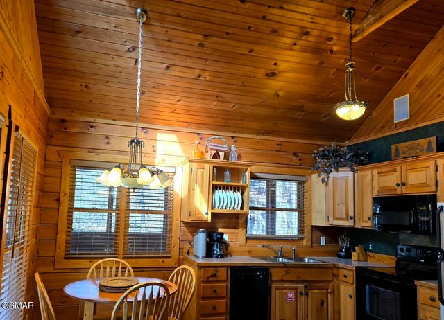 1580 Walt Price Road, Sevierville, TN 37876