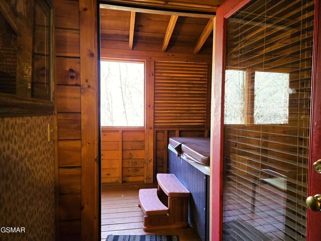 1580 Walt Price Road, Sevierville, TN 37876