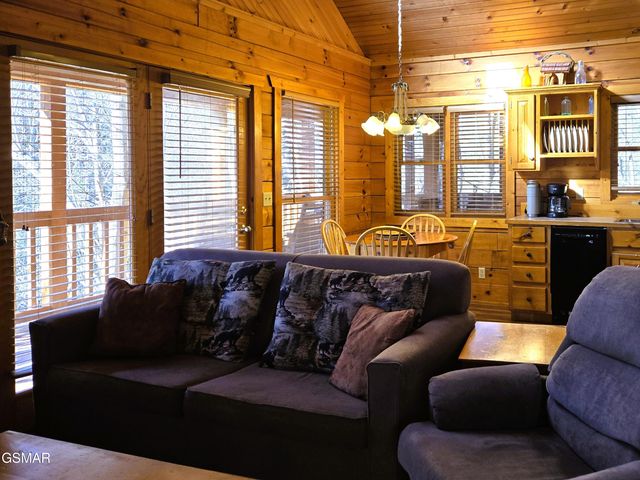 1580 Walt Price Road, Sevierville, TN 37876