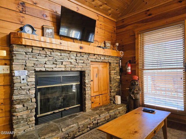 1580 Walt Price Road, Sevierville, TN 37876