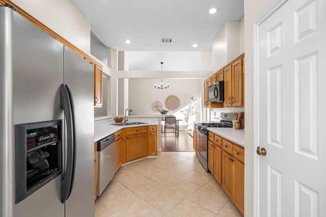 2211 Tanglevine DR, Austin, TX 78748