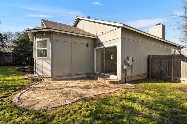 2211 Tanglevine DR, Austin, TX 78748