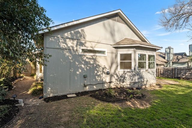 2211 Tanglevine DR, Austin, TX 78748