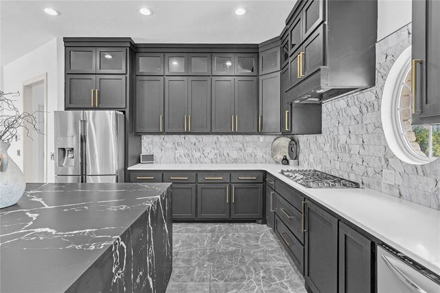 3100 Freeman Manor Drive, Jones, OK 73049