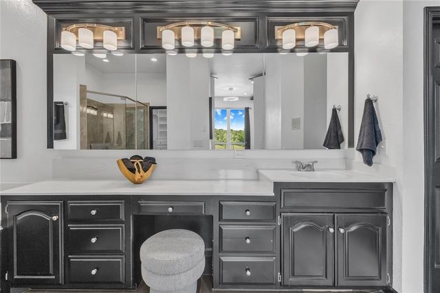 3100 Freeman Manor Drive, Jones, OK 73049