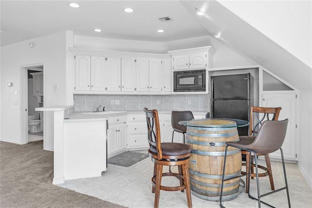 3100 Freeman Manor Drive, Jones, OK 73049
