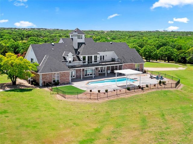 3100 Freeman Manor Drive, Jones, OK 73049