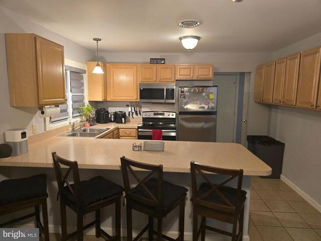 121 MORRIS DR, Dover, DE 19901