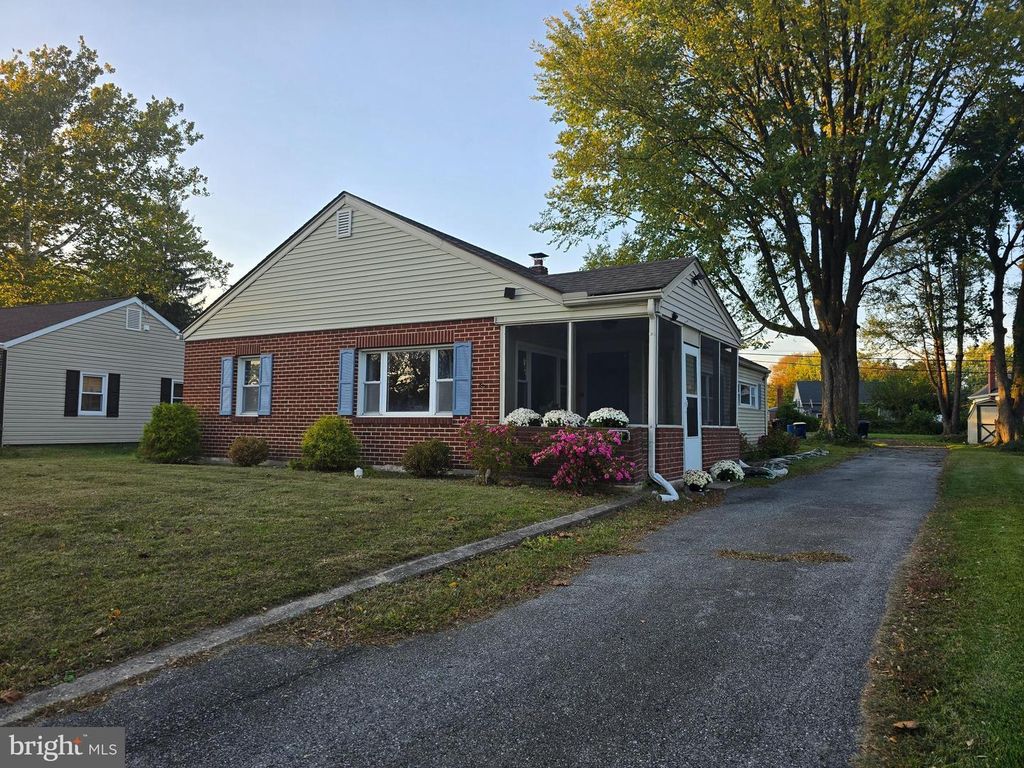 121 MORRIS DR, Dover, DE 19901