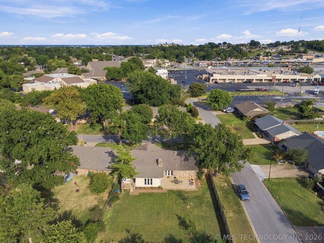 5848 S Maplewood Avenue, Tulsa, OK 74135