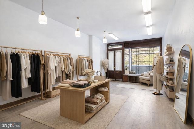 148 VINE ST, Philadelphia, PA 19106