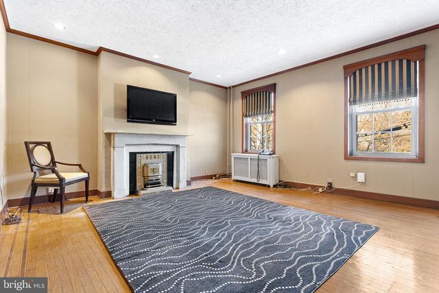 148 VINE ST, Philadelphia, PA 19106