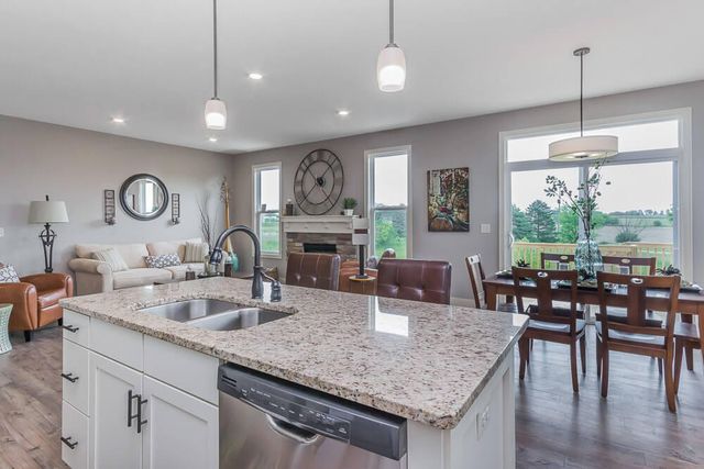 8629 McGovern Sw, Byron Twp, MI 49315