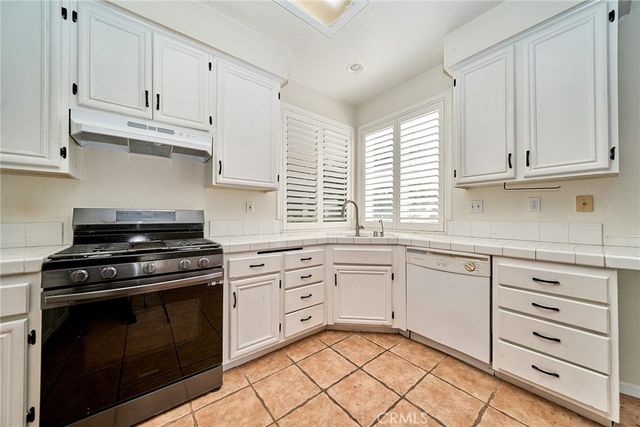 14729 Foxfield Lane, Fontana, CA 92336