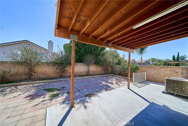 14729 Foxfield Lane, Fontana, CA 92336