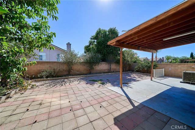14729 Foxfield Lane, Fontana, CA 92336