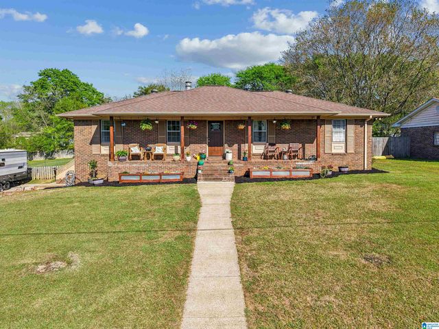 1066 SUNNY DELL LANE, Bessemer, AL 35023