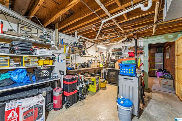 1066 SUNNY DELL LANE, Bessemer, AL 35023