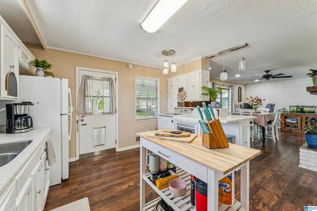 1066 SUNNY DELL LANE, Bessemer, AL 35023