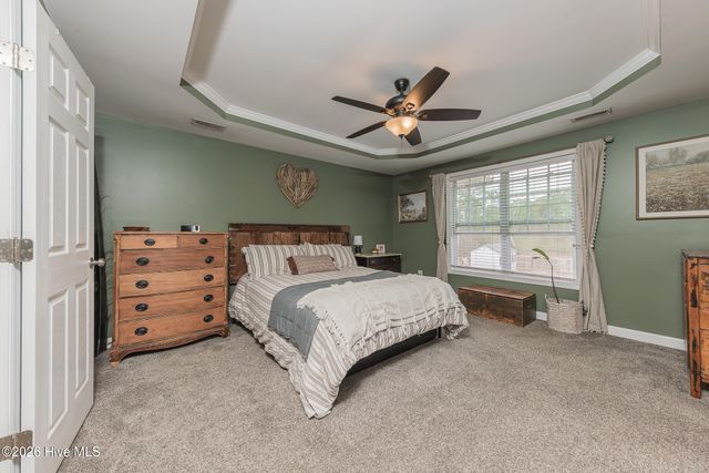 273 Inverness Drive, Hubert, NC 28539