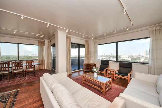 5000 Montrose Boulevard 14H, Houston, TX 77006