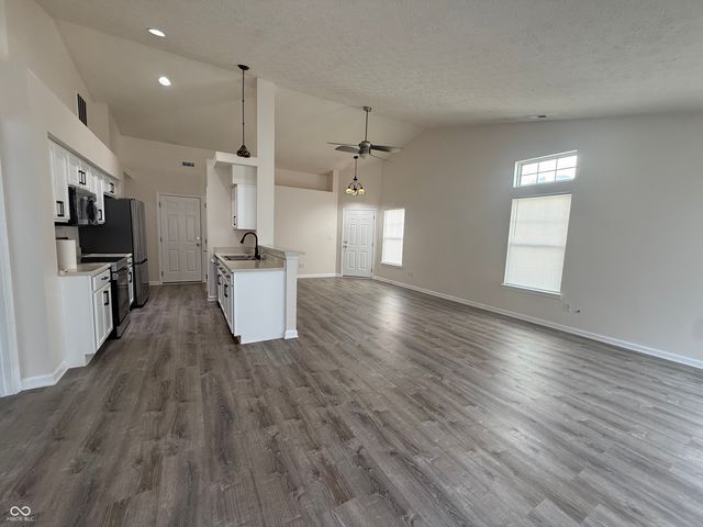 1234 Estuary Drive, Indianapolis, IN 46217