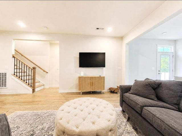 385 S Downs Cir, Goodlettsville, TN 37072