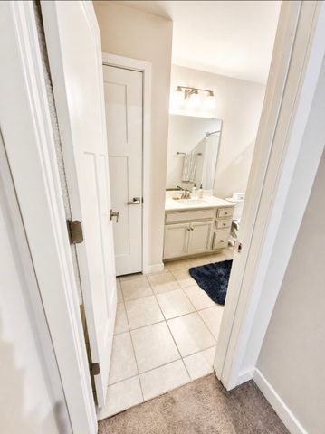 385 S Downs Cir, Goodlettsville, TN 37072