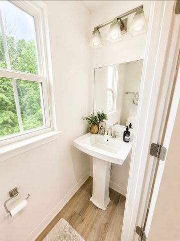 385 S Downs Cir, Goodlettsville, TN 37072