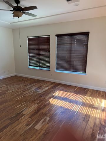 12417 Locksley Drive, Bakersfield, CA 93311