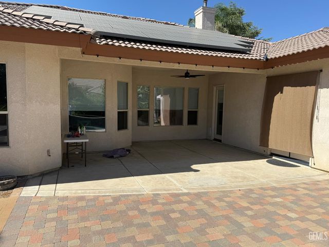 12417 Locksley Drive, Bakersfield, CA 93311