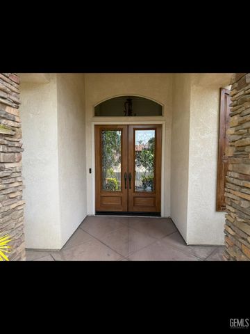 12417 Locksley Drive, Bakersfield, CA 93311