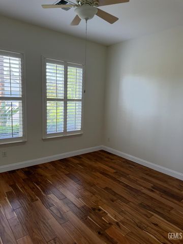 12417 Locksley Drive, Bakersfield, CA 93311