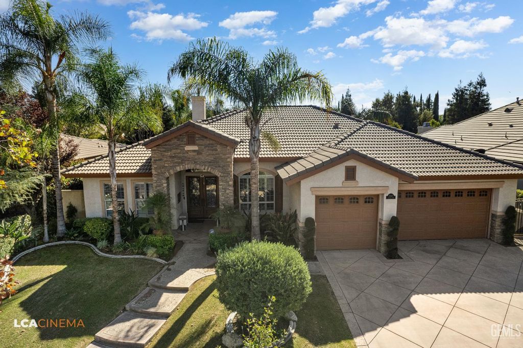 12417 Locksley Drive, Bakersfield, CA 93311