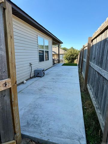 2209 San Luis Boulevard, North Little Rock, AR 72118