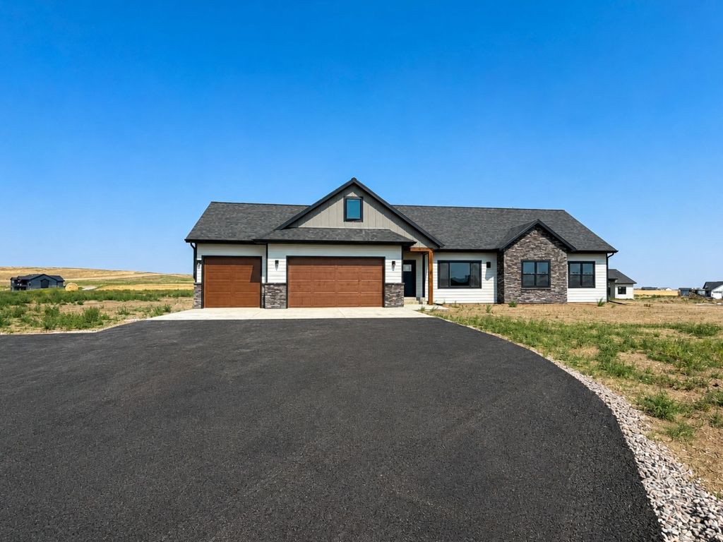 141 Barn Wood Lane, Great Falls, MT 59405 photo 1