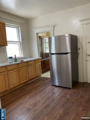 29 17th Street 2, East Orange, NJ 07018