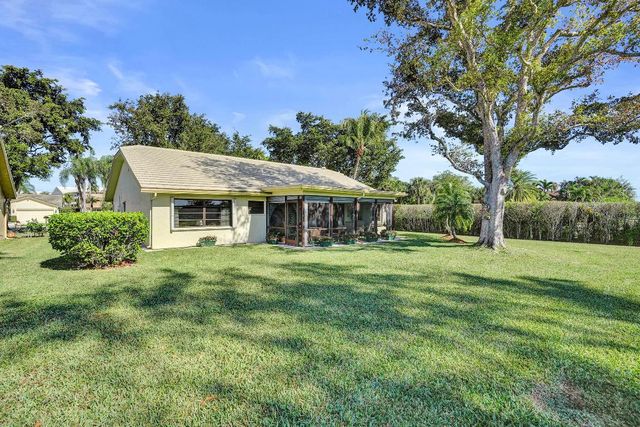 6010 Petaluma Drive, Boca Raton, FL 33433