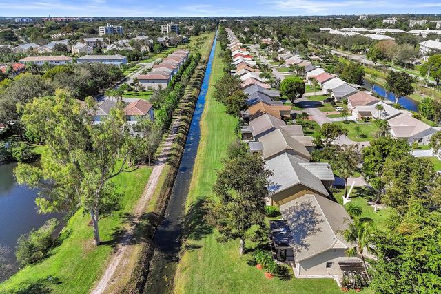 6010 Petaluma Drive, Boca Raton, FL 33433