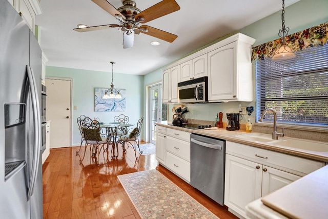 6010 Petaluma Drive, Boca Raton, FL 33433