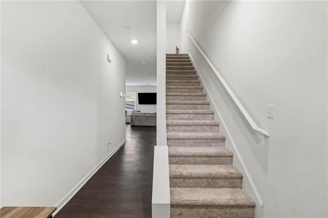 5699 Union Pointe Drive, Union City, GA 30291