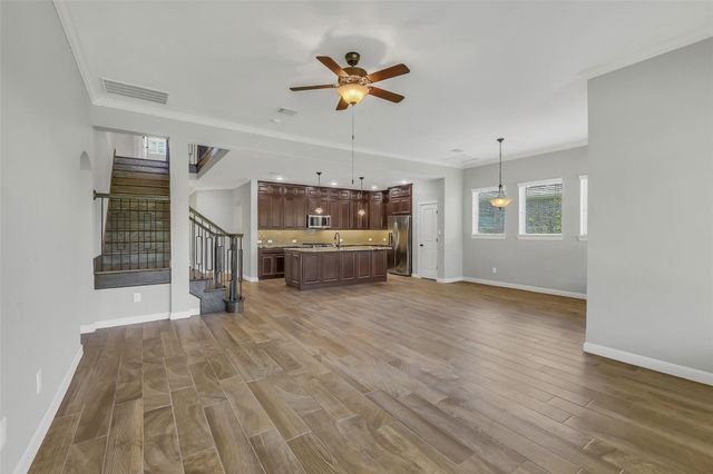 100 Castlegate Lane, Houston, TX 77065