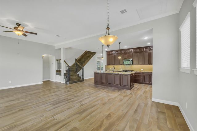 100 Castlegate Lane, Houston, TX 77065