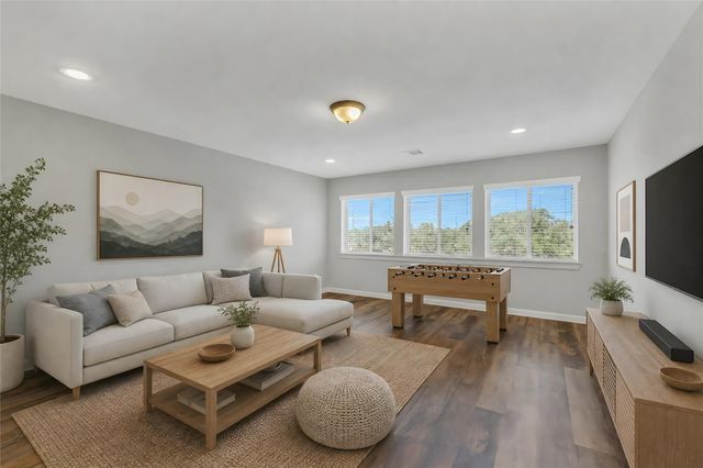 100 Castlegate Lane, Houston, TX 77065