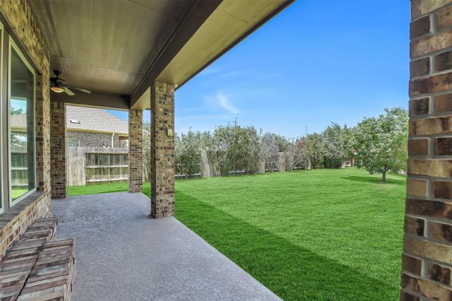 100 Castlegate Lane, Houston, TX 77065