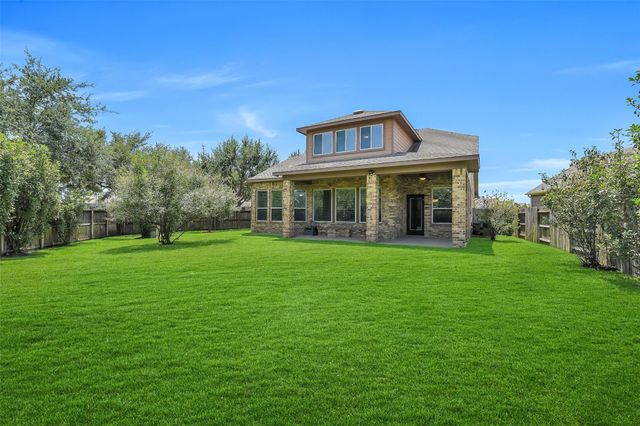 100 Castlegate Lane, Houston, TX 77065